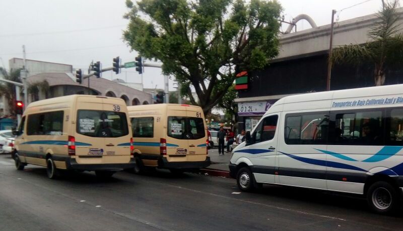 Azul Y Blanco Advierte Que Bloqueara Unidades Untima